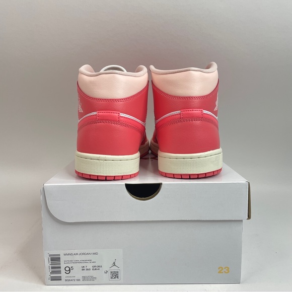 Nike Air Jordan 1 Retro WMNS “Strawberries & Cream” 2023 - Picture 4 of 4